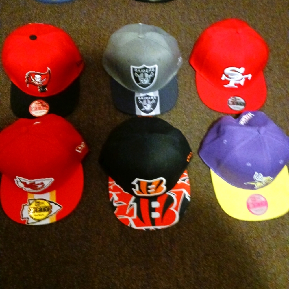 6 New NFL hat lot